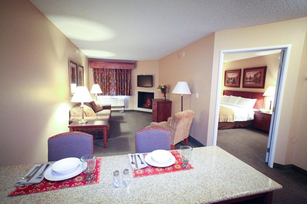 Grandstay Hotel & Suites Perham Dış mekan fotoğraf
