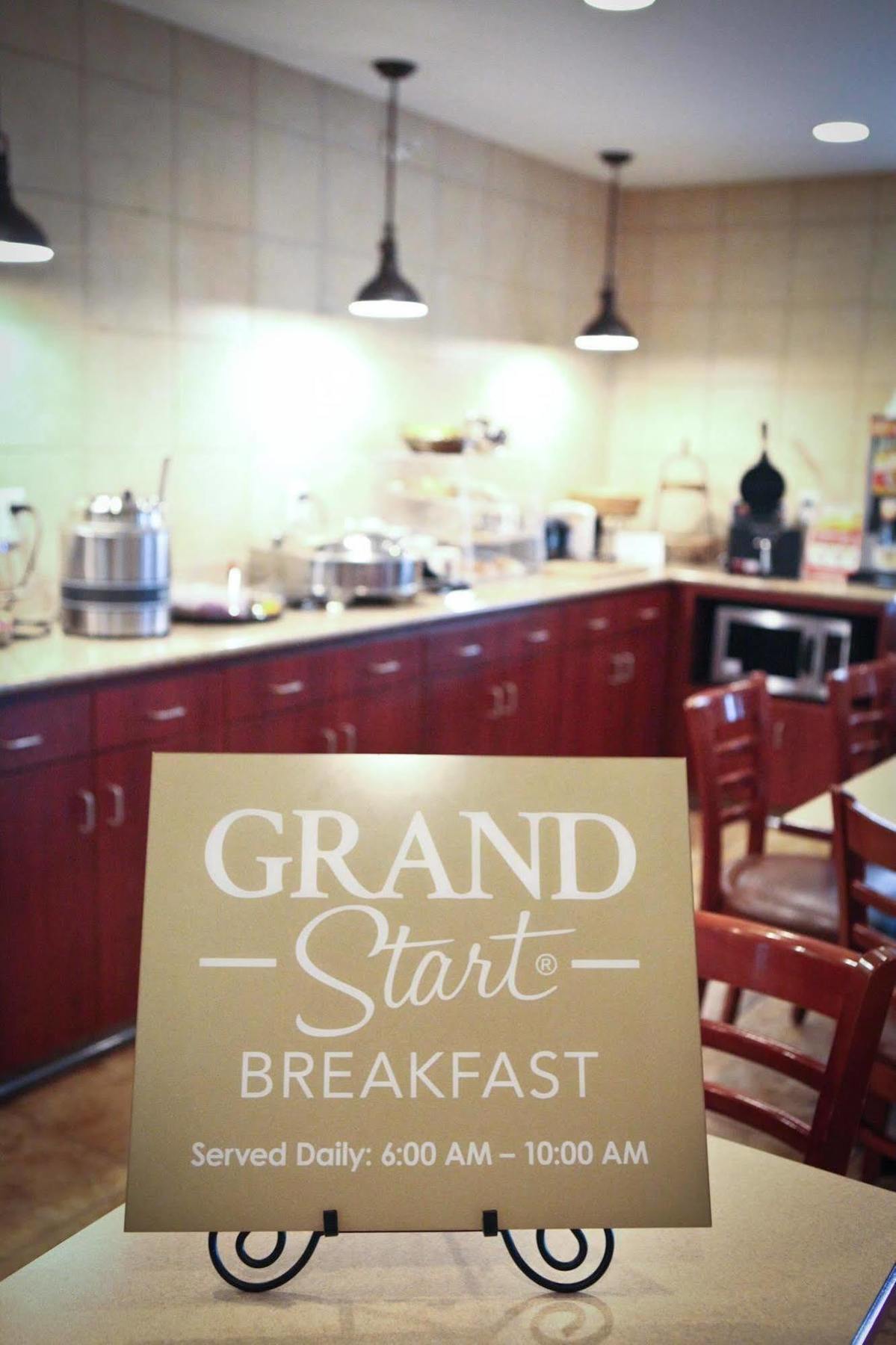 Grandstay Hotel & Suites Perham Dış mekan fotoğraf